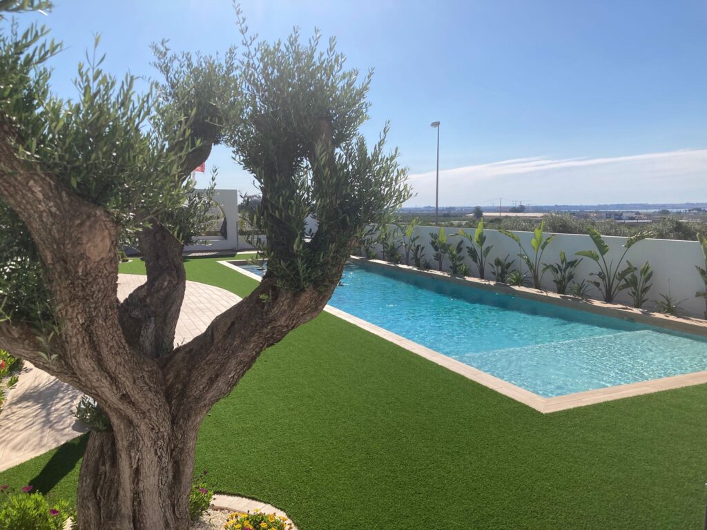 Przestronny apartament z dużym tarasem i basenem w Ciudad Quesada